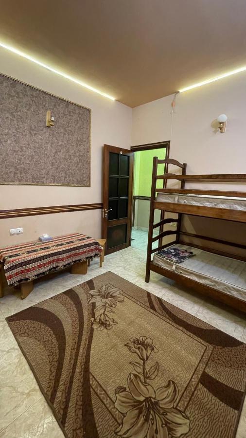 Citrus Guest House Erivan Exterior foto