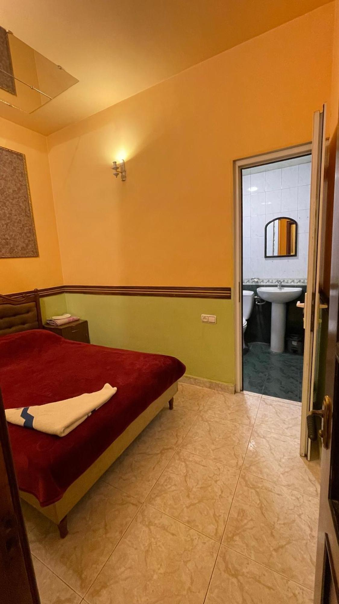 Citrus Guest House Erivan Exterior foto